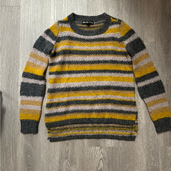 Elizabeth and James Sweaters - Wool Striped Elizabeth and James Slouchy Sweater - Size small